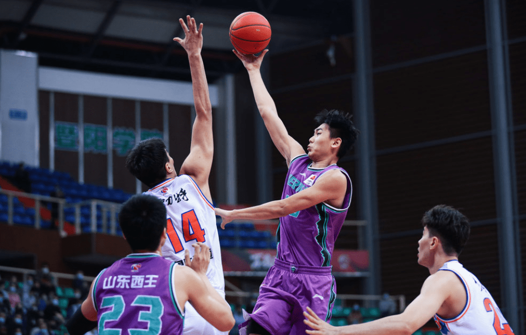 关于从今晨金州勇士备战欧篮联到山东男篮围绕NBA总决赛状态回暖，法兰克福单刀错失备战法国杯的信息竞技宝官网