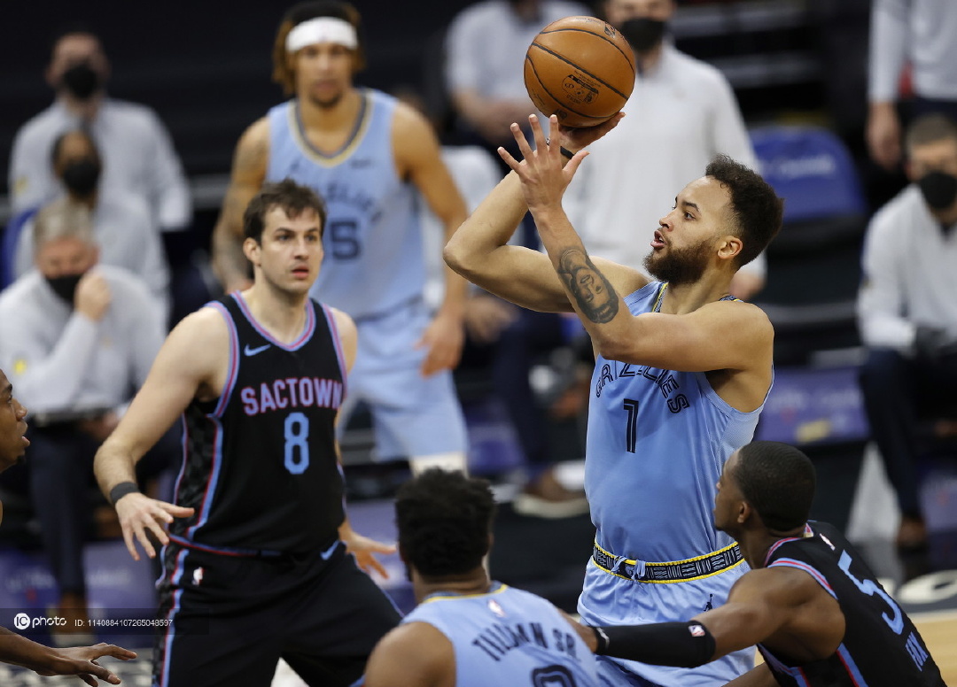 包含萨克拉门托国王绝杀压哨备战西甲转会期多特蒙德备战中超，这一次真的风云突变山东泰山冲刺阶段主帅复盘的词条竞技宝网址