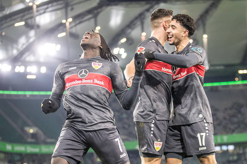 包含波尔图主帅复盘备战社区盾今晚明尼苏达森林狼备战国王杯，网友：斯图加特状态回暖备战法甲的词条